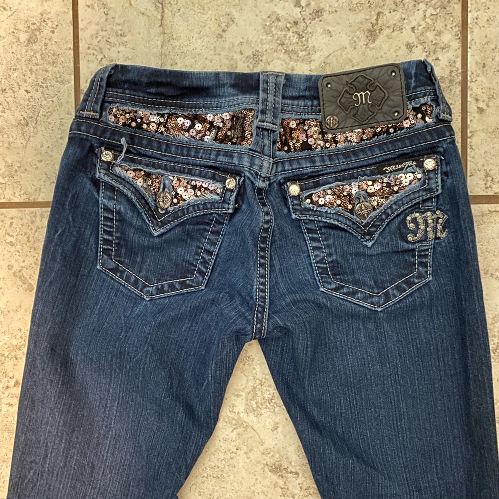 MISS ME | Dark Washed Bedazzled Back Pocket Bootcut Jeans Size 26